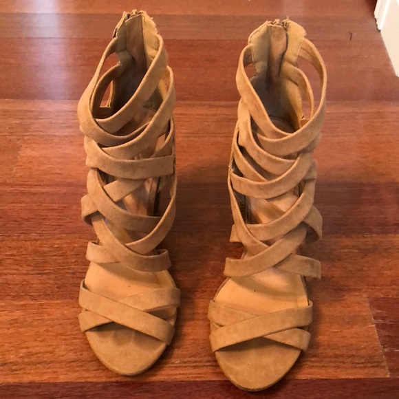 Charlotte Russe • Morris Heels - Picture 2 of 8